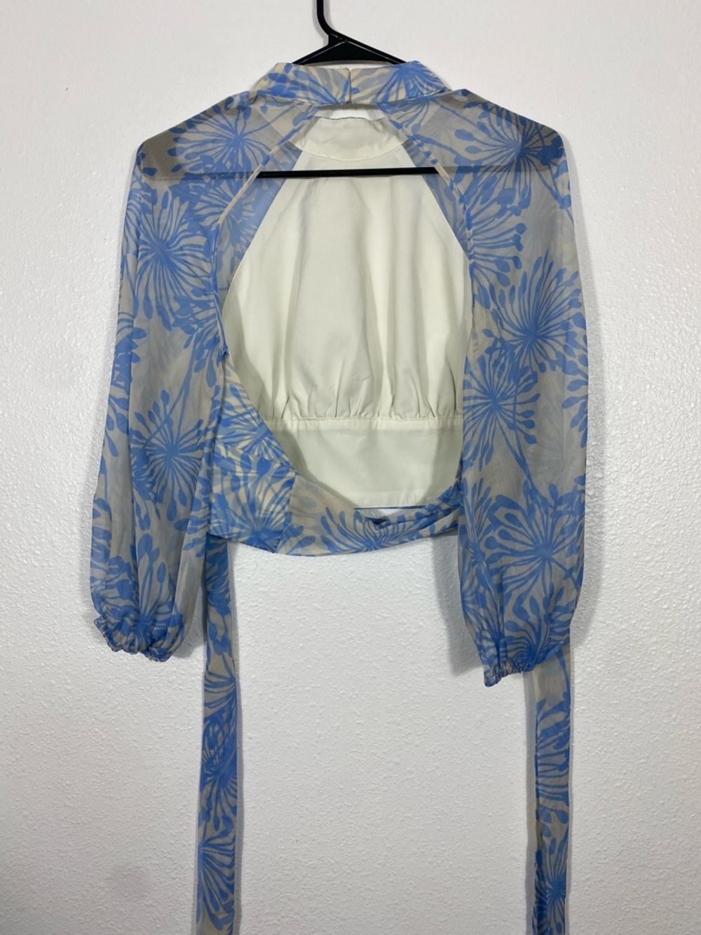 Amanda Uprichard Light Blue Floral Sheer Tie-Waist Crop Top Size S - Picture 7 of 16